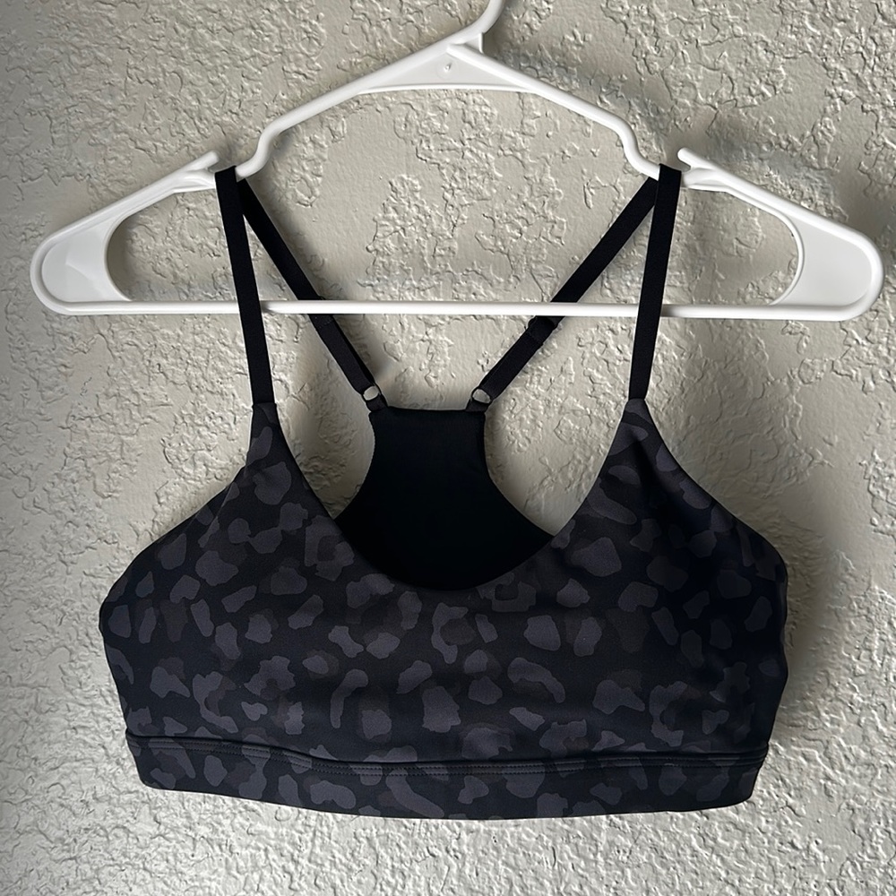 Sarah’s Day x White Fox Sports Bra Midnight Camo
